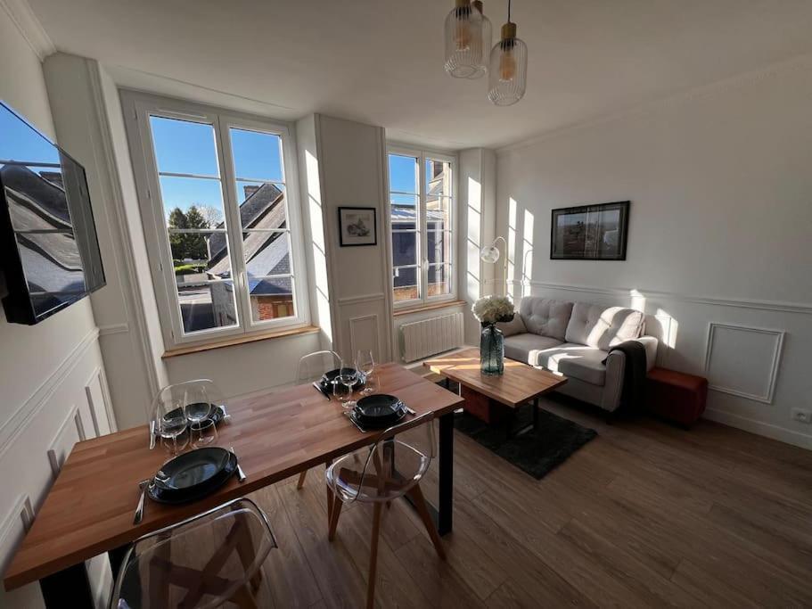 Appartement Richard Merrill 2 Personnes En Plein Centre Sainte-Mere-Eglise Exterior photo